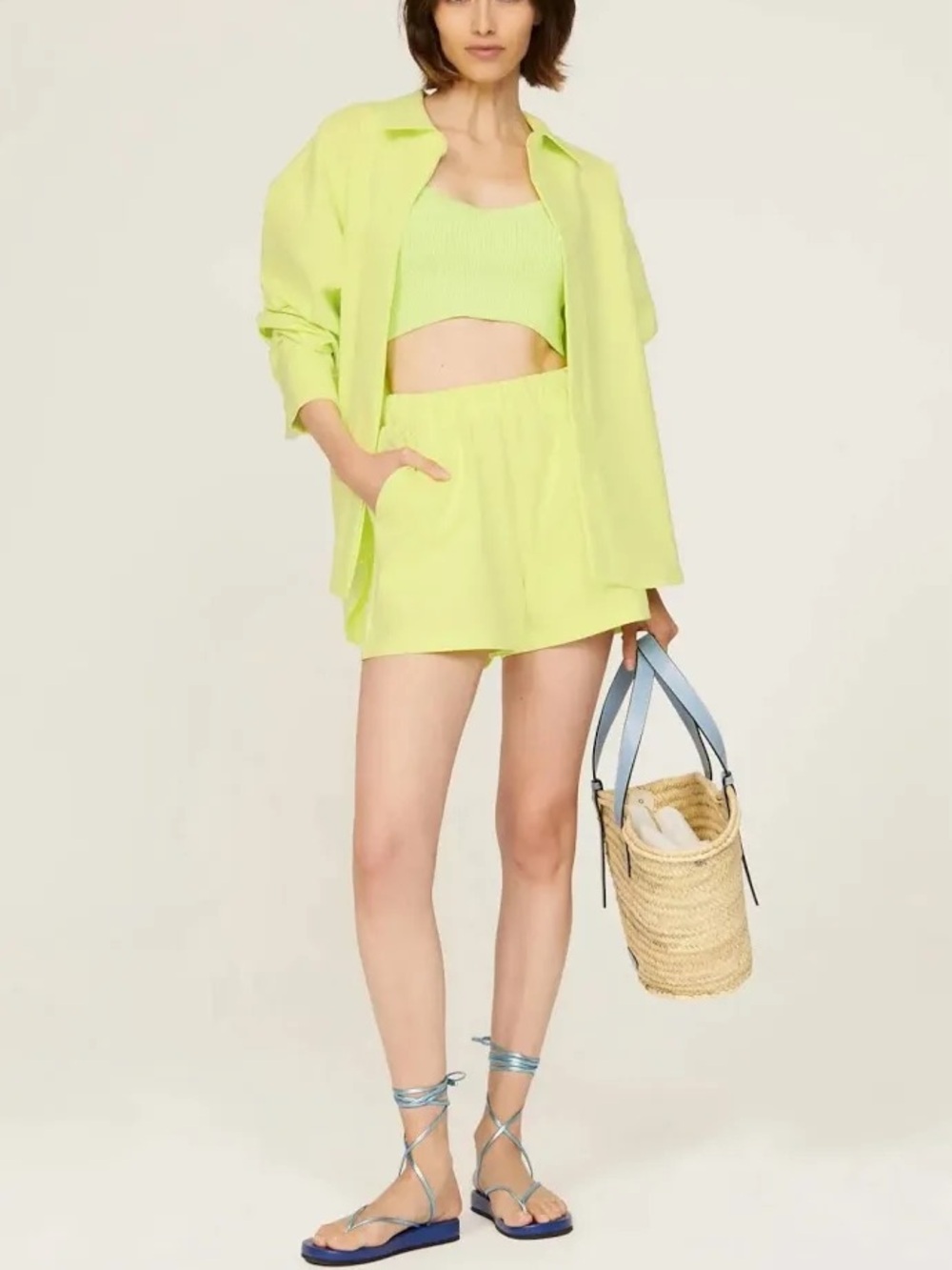 NWT Good American Weekend Shorts Key Lime Size 6 = 3XL